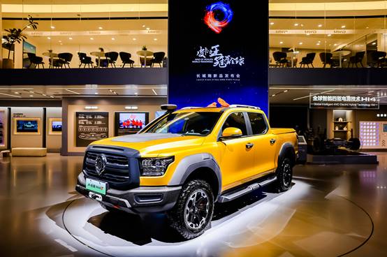 桌子上放满了不同类型的汽车
低可信度描述已自动生成