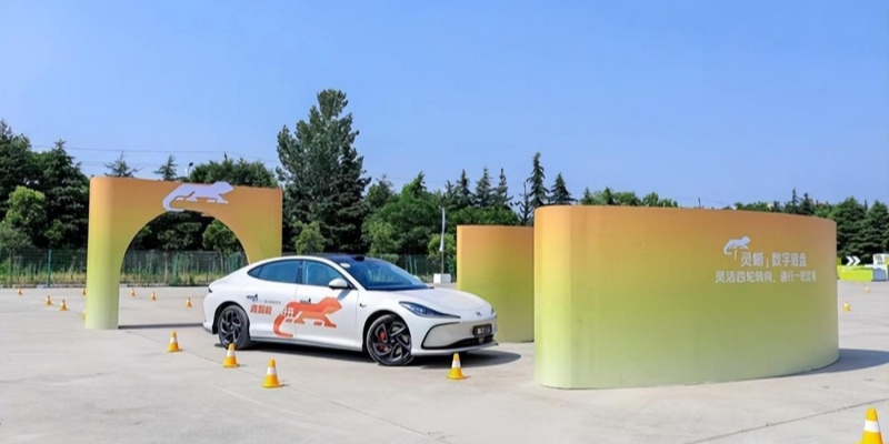 科技与操控的完美结合 全场景试驾智己L6 ，限时钜惠51,600元