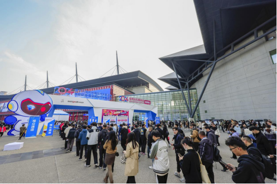 以“质”赋能，向“新”发展 2024郑州国际车展开幕！