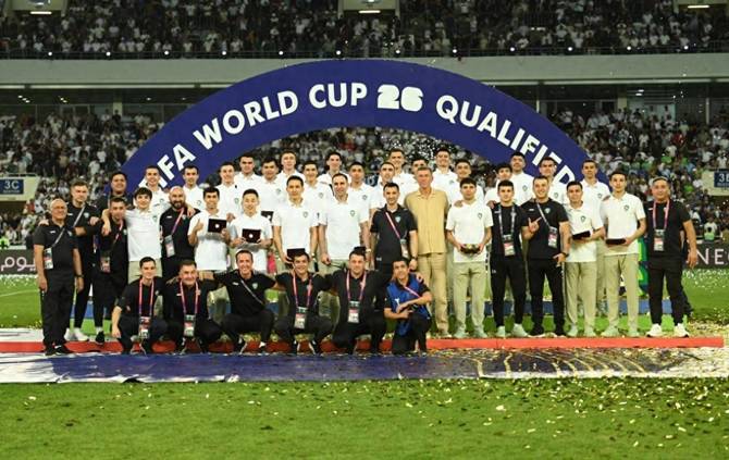 世界杯首次出线，乌兹总统豪赠42台比亚迪汽车！