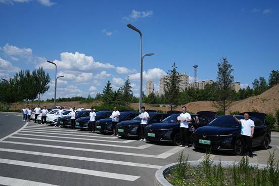 践行“人民需要”！五菱星光家族点亮“星光关爱”公益路途