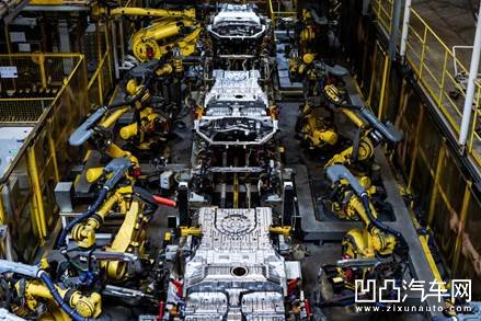 上汽通用五菱智能化全自动生产线