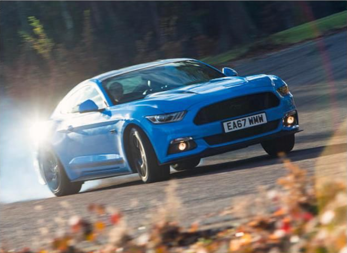 上图为福特Mustang现款车型