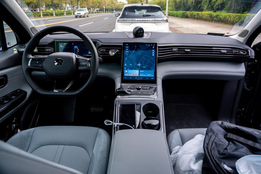 蔚来ES6内饰