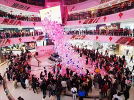 用户即伙伴 R汽车圆梦MARVEL R车主求婚礼成