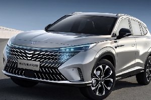 东方豪华设计新典范，来自全新第三代荣威RX5