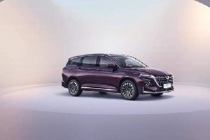 五菱混动全球旗舰车凯捷混动铂金版惊艳亮相